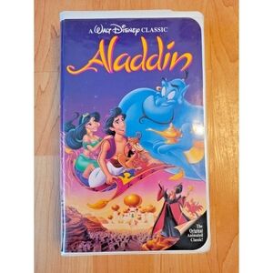 FREE W BUNDLE Walt Disney Classics Aladdin VHS